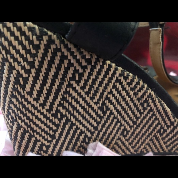 Torrid wedges - Picture 2 of 2